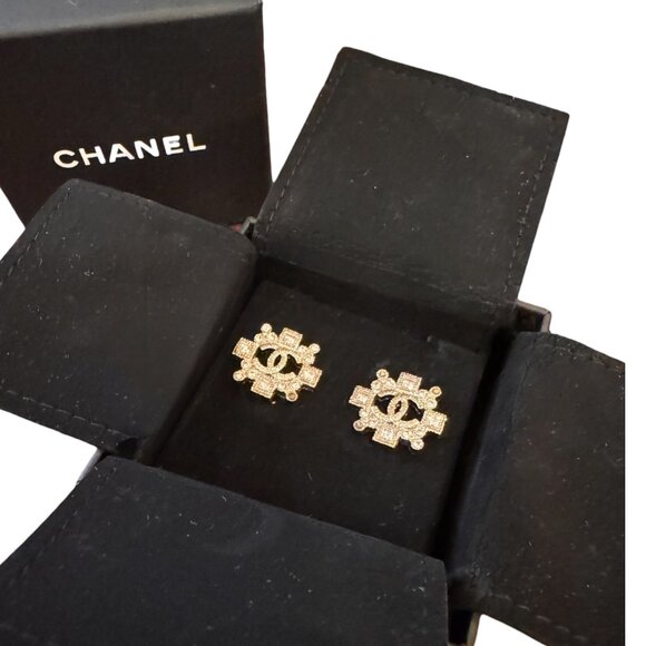 CHANEL CC LOGO Earrings / VINTAGE - Picture 1 of 6